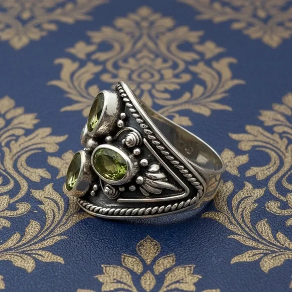 Sterling Silver wide 4 Peridot Gem Ring stamped 925 weight 18.35​ - Picture 4 of 6